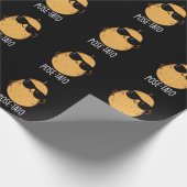 Pose-tato Grappige Aardappel Grappen Donkere BG Cadeaupapier (Hoek)