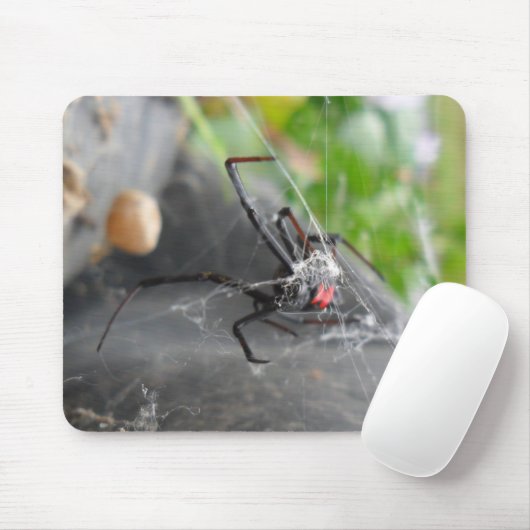 Pose van weduwe muismat (Met muis)