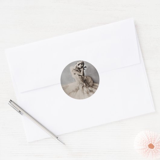 Posed en Pointe Ronde Sticker (Envelop)
