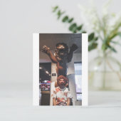 Poseren met groot leeuwenbeeld briefkaart (Staand voorkant)
