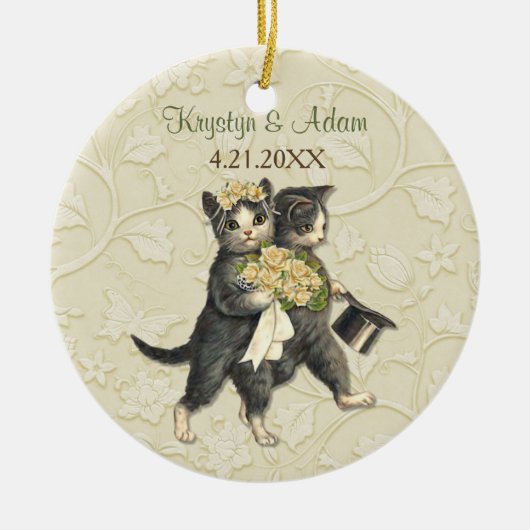 Posh Cats Wedding Ivory Keramisch Ornament (Voorkant)