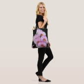 Posh roze orchideeën tote bag (Op model)