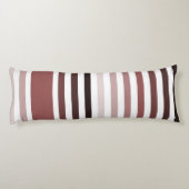 Posh Variegated Stripes met naam in Marsala Brown Lichaamskussen (Achterkant)