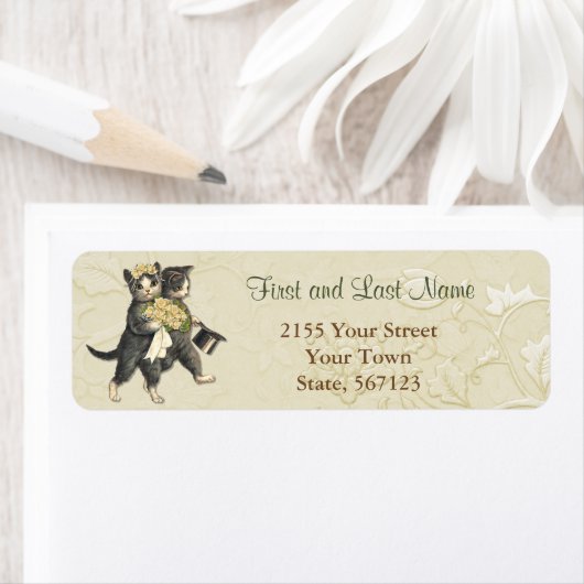 Posh Wedding Cats Ivory Floral Adres Label (Insitu)