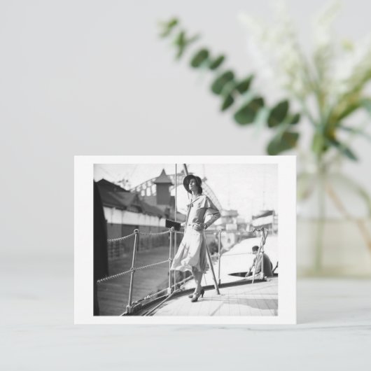 Posing 1930 Mode  Briefkaart (Staand voorkant)