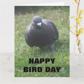 Posing Pigeon Custom Giant Verjaardag Kaart (Gele Bloem)