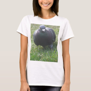 Posing Pigeon Dames T Shirt