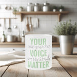 Positief Groen Uw Citaat van de Motivatie van de K Matglas Koffiemok<br><div class="desc">Positief Groen Uw Citaat van de Motivatie van de Kwestie van de Stem</div>