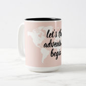 Positief roze laat het avontuur Wereldkaart beginn Tweekleurige Koffiemok (Voorkant links)
