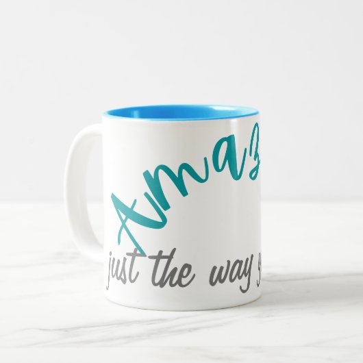 Positief verbazingwekkend precies zoals je bent tweekleurige koffiemok (Voorkant links)