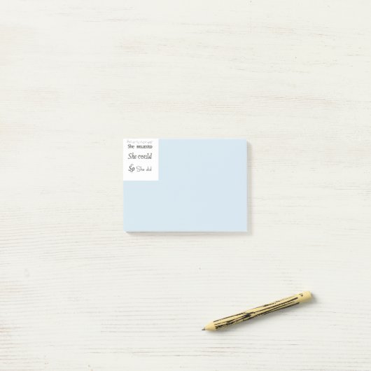 Positieve advertentie over meisjes post-it® notes (Op bureau)