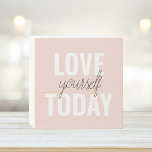 Positieve liefde vandaag uzelf - Pastel roze prijs Houten Kist Print<br><div class="desc">Positieve liefde vandaag uzelf - Pastel roze prijsopgave</div>