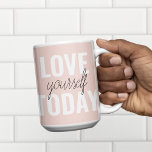 Positieve liefde vandaag uzelf - Pastel roze prijs Tweekleurige Koffiemok<br><div class="desc">Positieve liefde vandaag uzelf - Pastel roze prijsopgave</div>