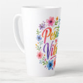 Positieve trillingen latte mok (Linkerhoek)