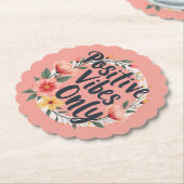 Positieve vibes alleen bloemenkrans ontwerp kartonnen onderzetters (Gekanteld)