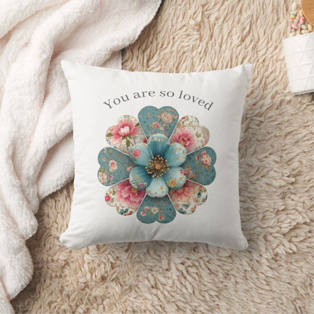 Positive Affirmation Throw Pillow You Are So Loved Kussen (Deken)