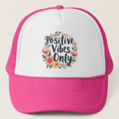 Positive Vibes Only Floral Wreath Design Trucker Pet (Voorkant)