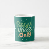 Positive Vibes Only Quote Coffee Mug – Aesthetic G Koffiemok (Center)