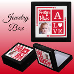 Positive vibes voeg foto initiaal rood grijs toe cadeaudoosje<br><div class="desc">Keepsake sieraden / sieraden geschenkdoos. Personaliseer met een initiaal en foto. Positieve vibes / Love,  met een liefdeshart en de kleuren rood,  grijs en wit.</div>