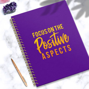 Positivity Law of Attraction Trendy Paarse Slogan Notitieboek