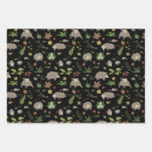 Possum in a Berry Field in Black Inpakpapier Vel (Voorkant 3)