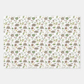 Possum in a Berry Field in White Inpakpapier Vel (Voorkant 2)