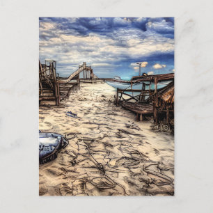 Post-apocalyptisch lege verlaten strand briefkaart