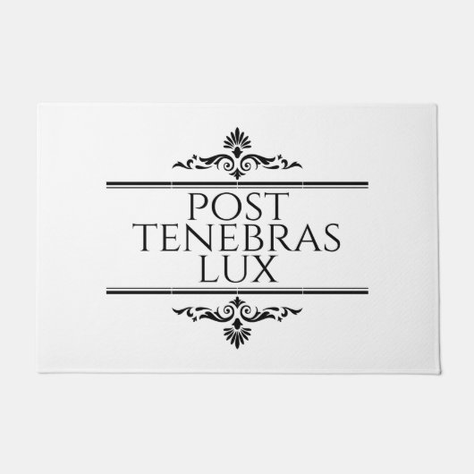 Post Tenebras Lux Deurmat (Voorkant)