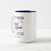 Postal Worker Retirement Mailman Personated Tweekleurige Koffiemok (Voorkant links)