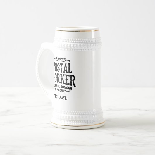 Postarbeider Postbus in ruste Aangepaste pensioner Bierpul (Voorkant links)