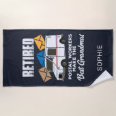 Postarbeiders in ruste maken beste grootmachten op strandlaken (Voorkant)