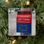 postbus keramisch ornament<br><div class="desc">mailbox: rood en blauw</div>