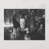 Postcrossing - Zwart & Wit griezelig Halloween Dol Briefkaart (Voorkant)