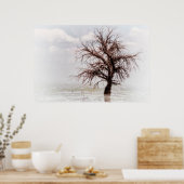 Poster ÉÉN ENKELE BOOM IN EEN SCHEMA MET FOG (Keuken)