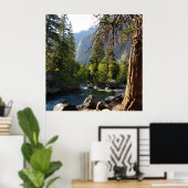Poster met beek, bos en bergen (Thuiskantoor)