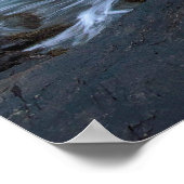 Poster - Ocean Waves Crashing op Rocky Shore (Hoek)