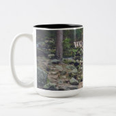 Poster van de boswaterval tweekleurige koffiemok (Links)