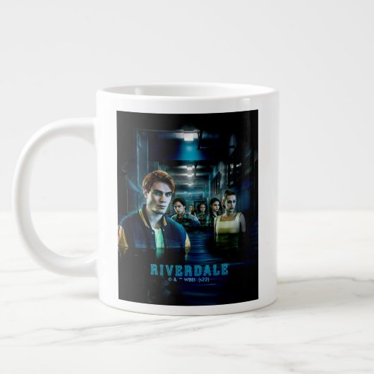 Poster van Riverdale Flooded Hallway Grote Koffiekop (Links)