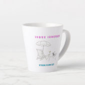 Postvak IN genegeerd, stress geminimaliseerd Latte Mok (Rechterhoek)