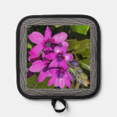 Pothouder met Magenta Baviaan Bloem Pannenlap (Voorkant)