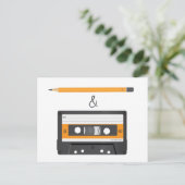 Potlood en compact cassette briefkaart (Staand voorkant)