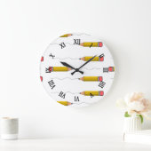 Potlood scrabble op wit grote klok (Huis)