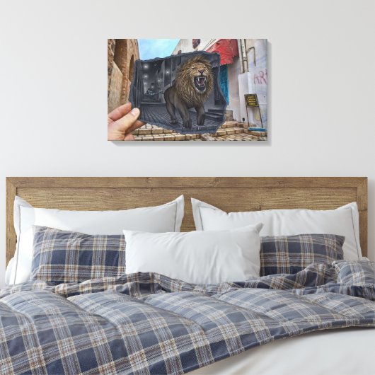 Potlood Vs Camera - Mighty Lion Canvas Afdruk (Insitu (Slaapkamer))