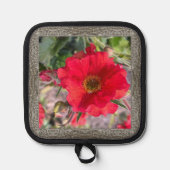 Pottenhouder met mooie rode roos pannenlap (Voorkant)