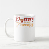 Pottery Is My Therapy  Ceramic Artist  Clay Potter Koffiemok (Links)