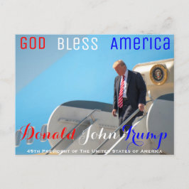 POTUS Donald Trump walks down from Air Force One Briefkaart