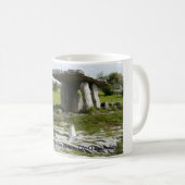 Poulnabrone Dolmen, The Burren, Clare, Ierland Koffiemok (Voorkant rechts)