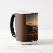 "Pour Perfection: Cups gemaakt voor u" Magische Mok (Voorkant links)