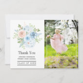 Powder Blue en Blush Pink Floral Afstuderen Foto Bedankkaart (Voorkant)