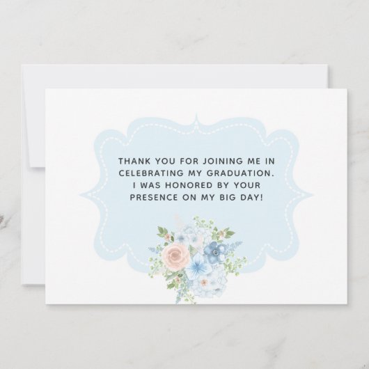 Powder Blue en Blush Pink Floral Afstuderen Foto Bedankkaart (Achterkant)